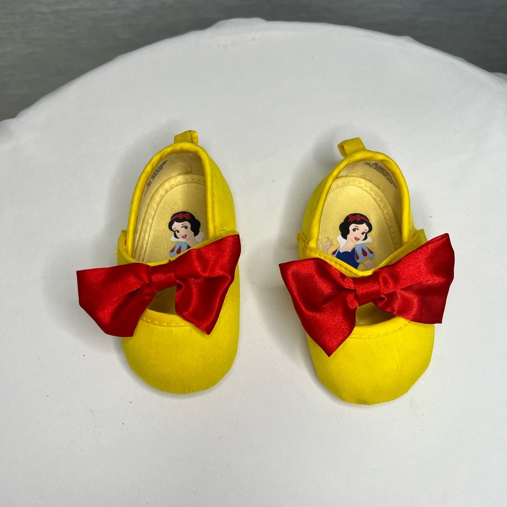 Snow White shoes